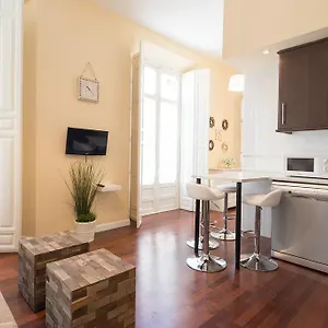 https://letmalaga-penthouse-calderon.1costadelsol.com
